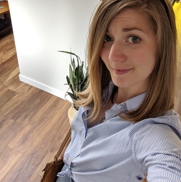 Meet your Posher, Caley - Picture 1 of 1